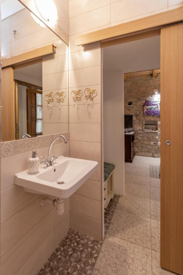 Apartment Tara Kaštela Екстериор снимка